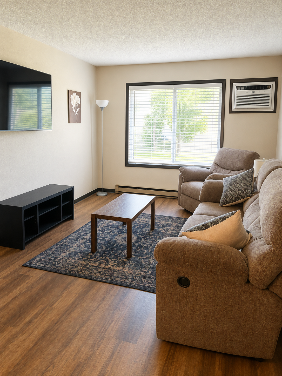 812 Hills Avenue - N209